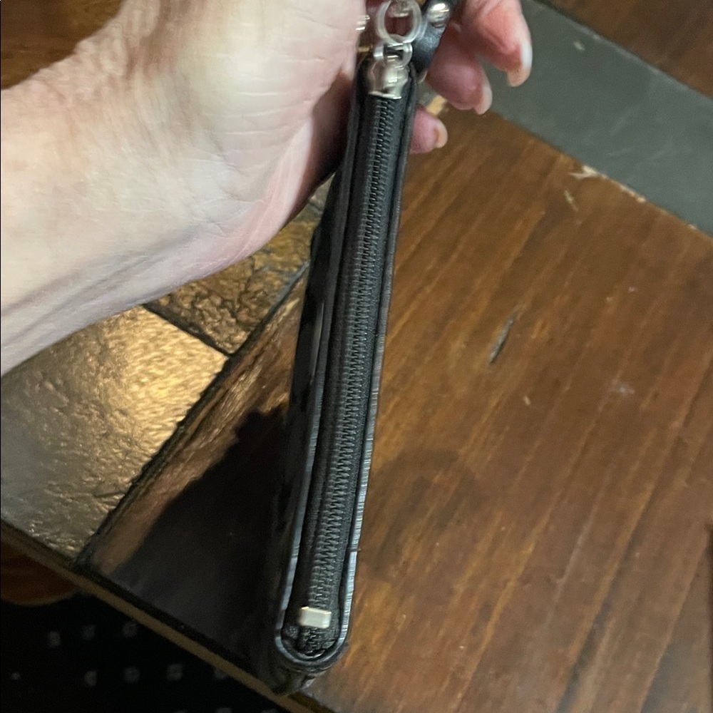 Coach Black Signature Wristlet - Picture 6 of 10